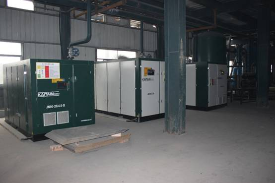 大型玻璃廠玻璃吹塑行業使用現場